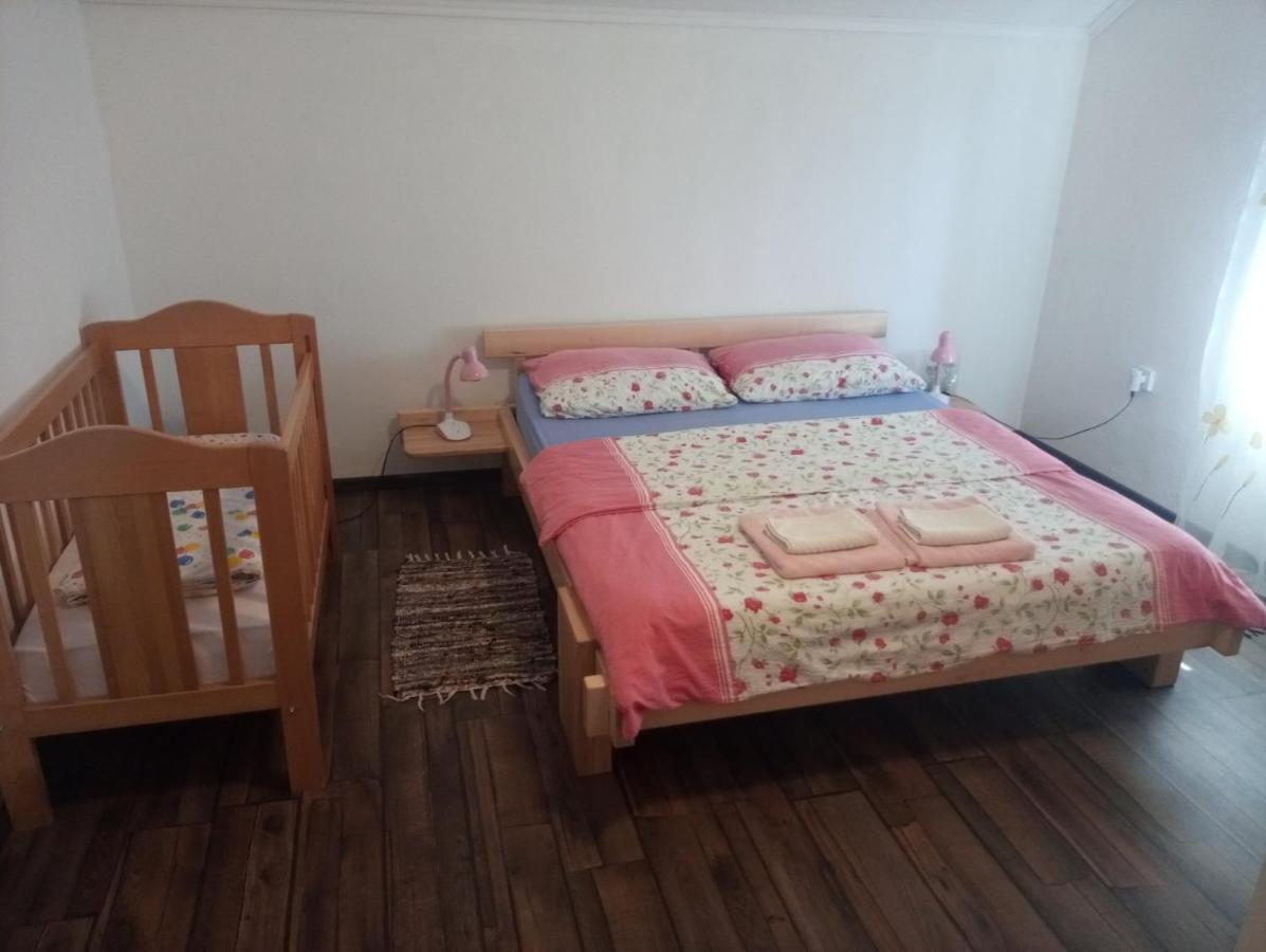 Apartment Gradina Korenica Exterior foto