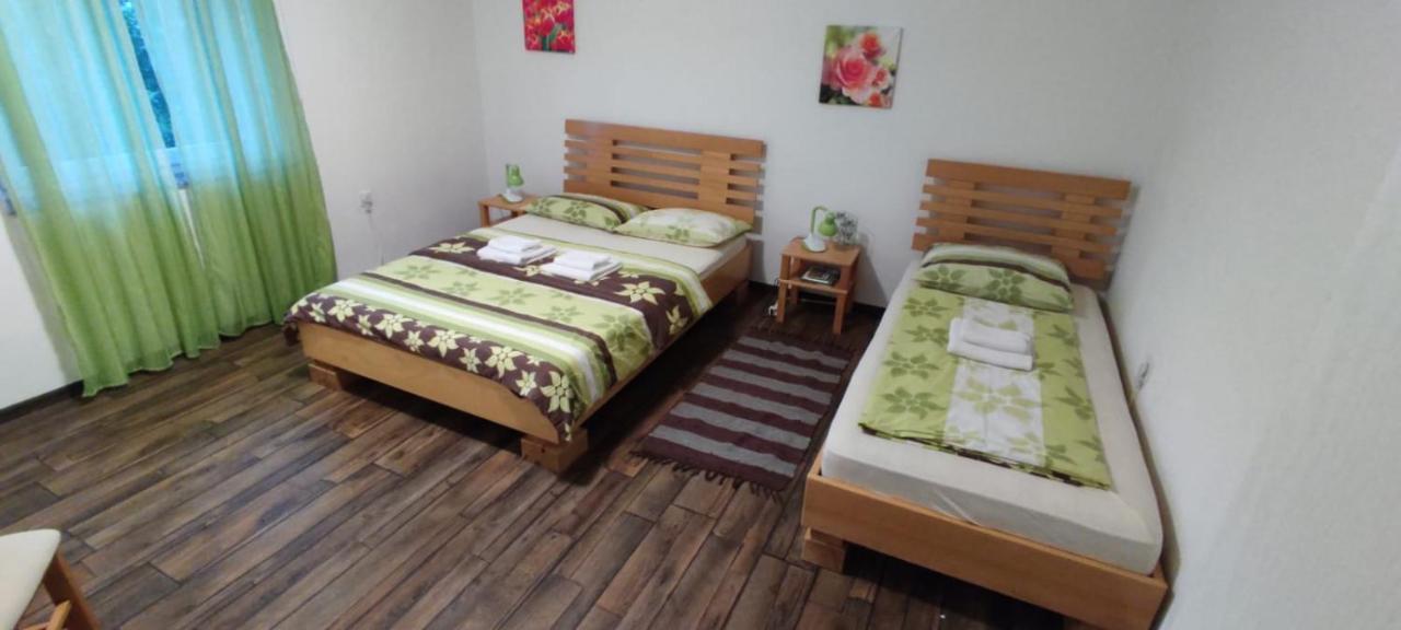 Apartment Gradina Korenica Exterior foto